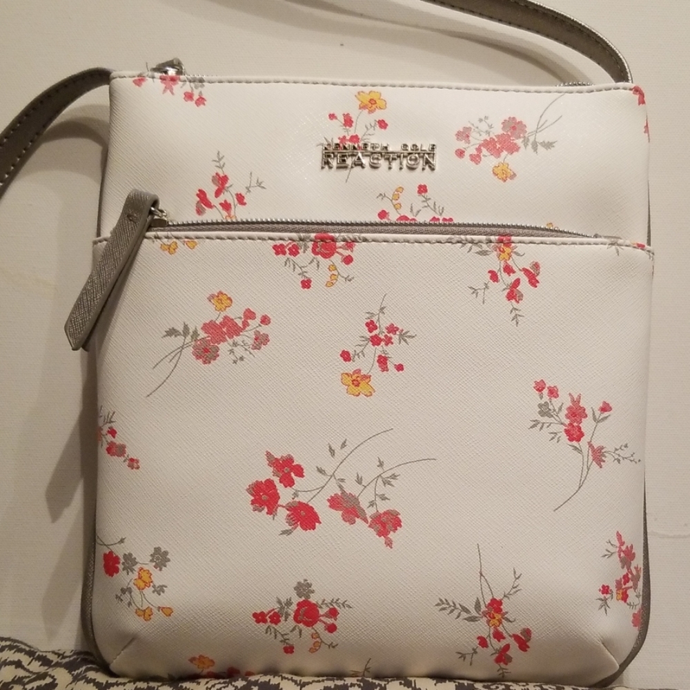 Kenneth Cole Reaction purse